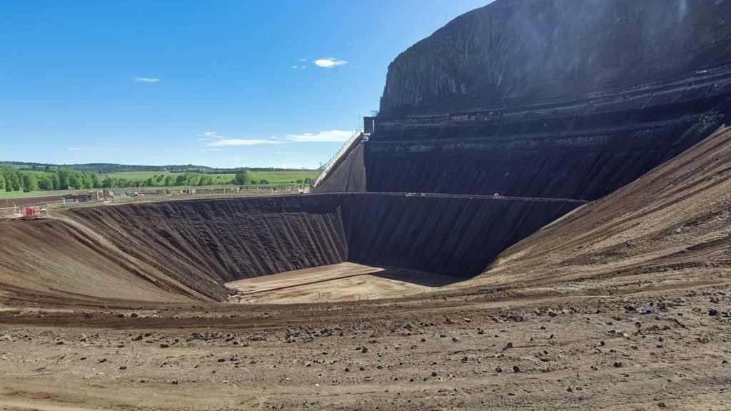 Photo Earth Pit Testing